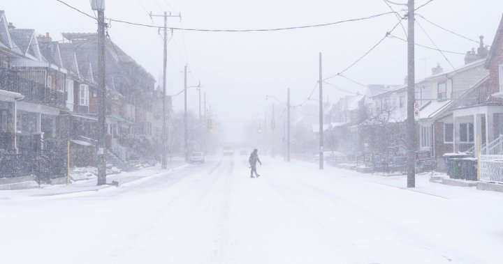 Bomb cyclone: What to know as Canada faces a stormy Christmas weekend – National