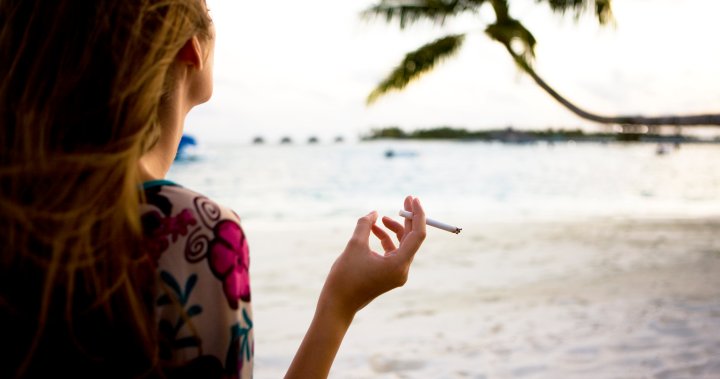Mexico bans smoking in all public places, including beaches and hotels – National