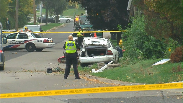 Motorcyclist dies after striking pole in Etobicoke