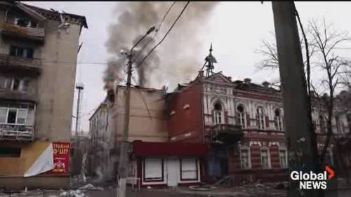 Battle for Bakhmut: Pressure mounts on Ukrainian defenders as Russia encircles city