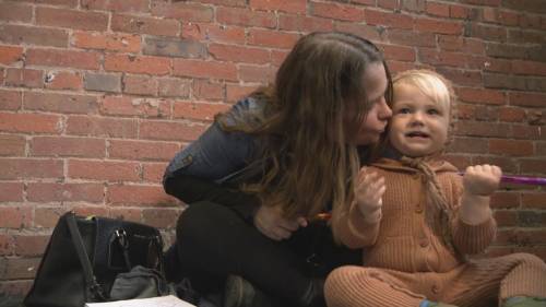 Vancouver single mother fights eviction