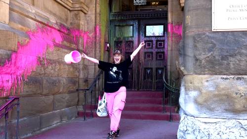 Climate activist throws paint on Prime Minister Trudeau’s office