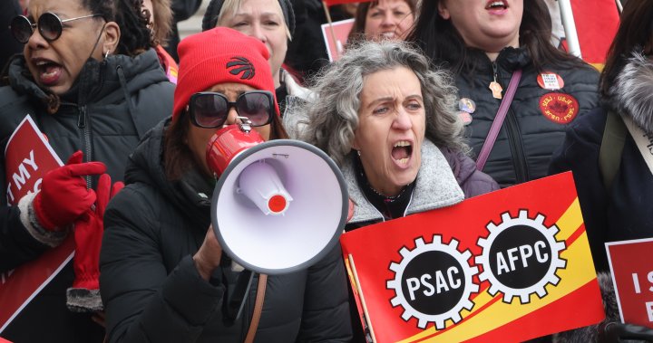 PSAC workers are going on strike at midnight. Here’s what happens now – National