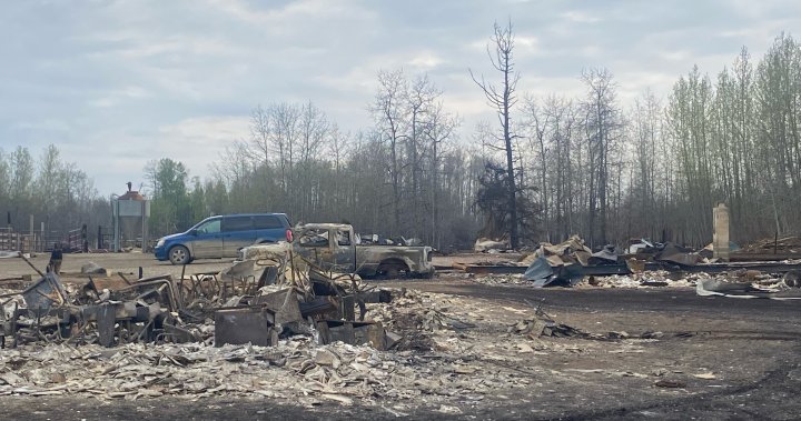Alberta wildfires: 25 homes destroyed in Yellowhead County as Edson residents return home