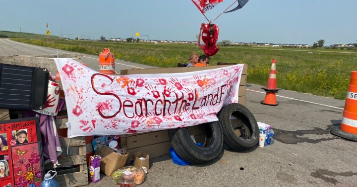 Brady Road landfill protesters say ‘no’ to evacuation order
