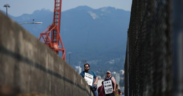 B.C. port strike: Unionized workers vote to reject proposed contract settlement