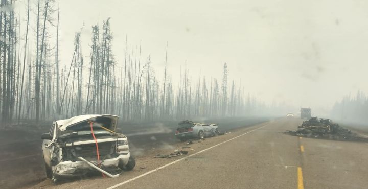 Yellowknife declares state of local emergency due to wildfires in Northwest Territories