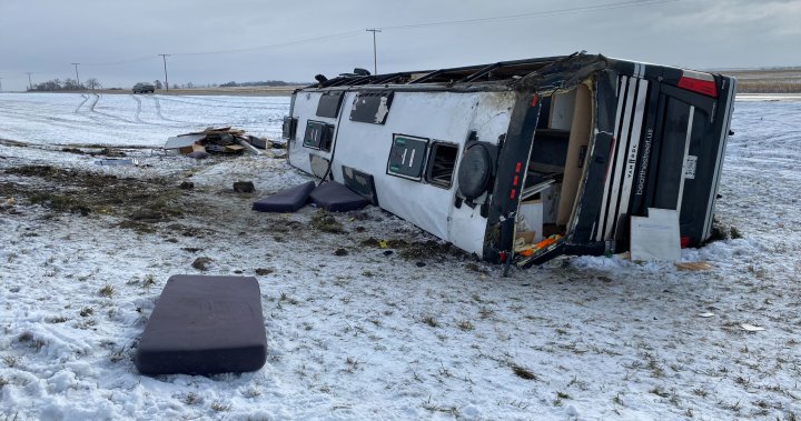 Shania Twain tour crew involved in bus rollover near Wolseley, Sask.