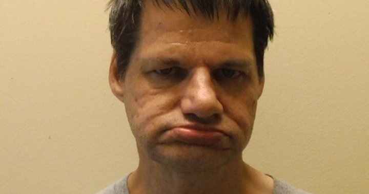 Wanted sex offender Randall Hopley arrested by off-duty officer outside Vancouver station