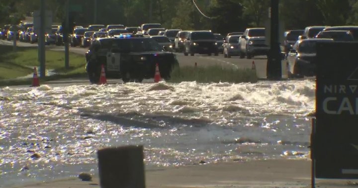 Calgary issues ‘critical water supply’ alert after water main break spurs boil water advisory