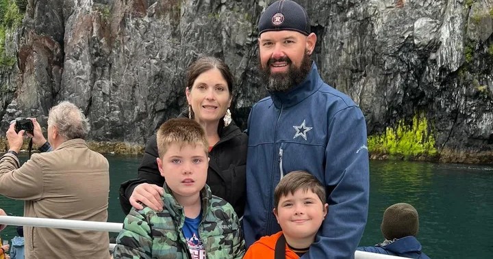 Search suspended for missing family of 4 after boat sinks off Alaska coast – National