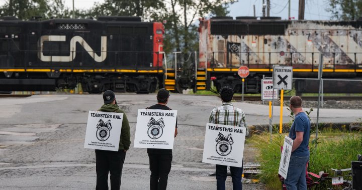 Teamsters serve CN Rail with Monday strike notice – National