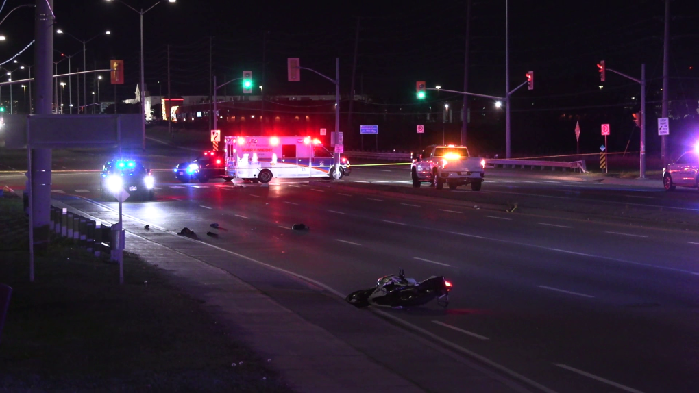 Mississauga collision leaves 3 people seriously injured