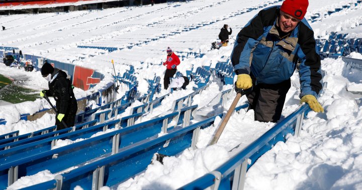 Buffalo Bills call for volunteers to shovel snow as U.S. braces for winter storm – National