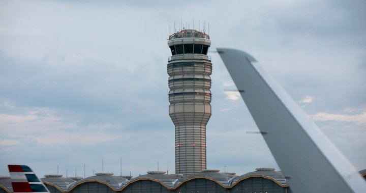 Trump admin fires hundreds of U.S. air traffic control staff – National